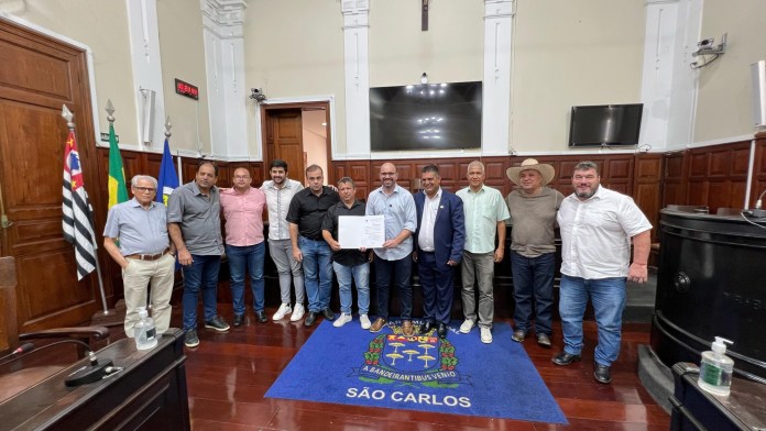 c0d32896-3b55-448a-9887-428f333062ea-2-1