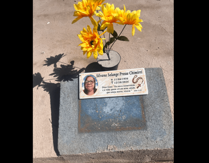 Minha mãe faz muita falta Minha mãe faz muita falta