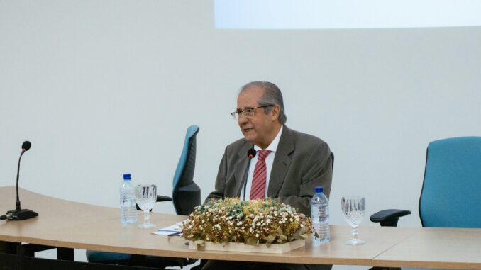 Elson Longo Elson Longo é o melhor acadêmico do Brasil no ranking de Química do Research.com
