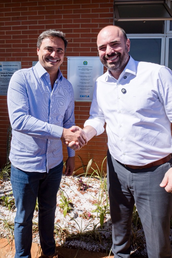 b83cc941-aabc-45db-ba7c-72b6e2bfec99-1