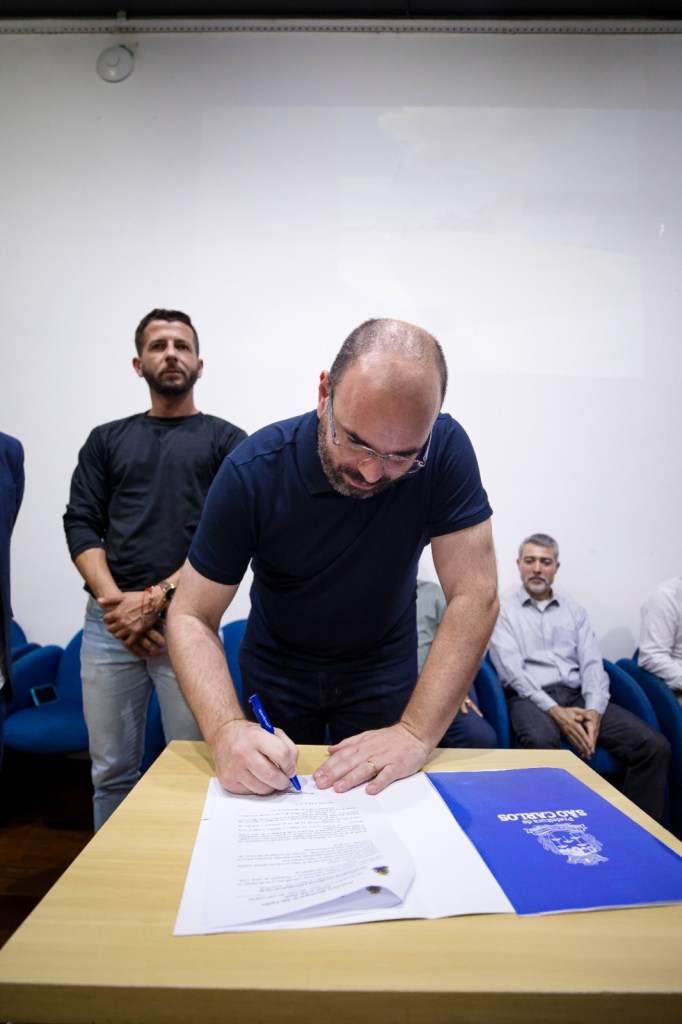 Assinado projeto executivo