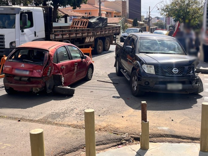 Colisão no Centro Colisão no Centro