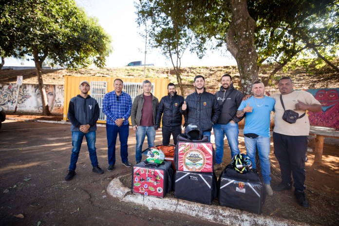 Pit Stop para trabalhadores e trabalhadores que atuam com as entregas Pit Stop para trabalhadores e trabalhadores que atuam com as entregas