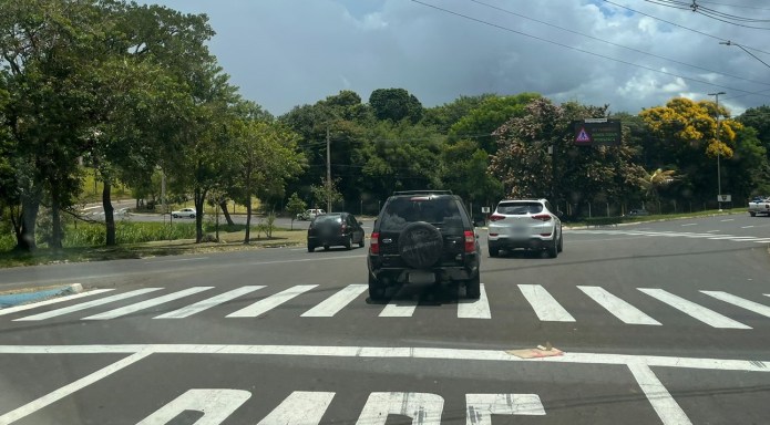 Frio pela manhã; Chuva chegando Frio pela manhã; Chuva chegando