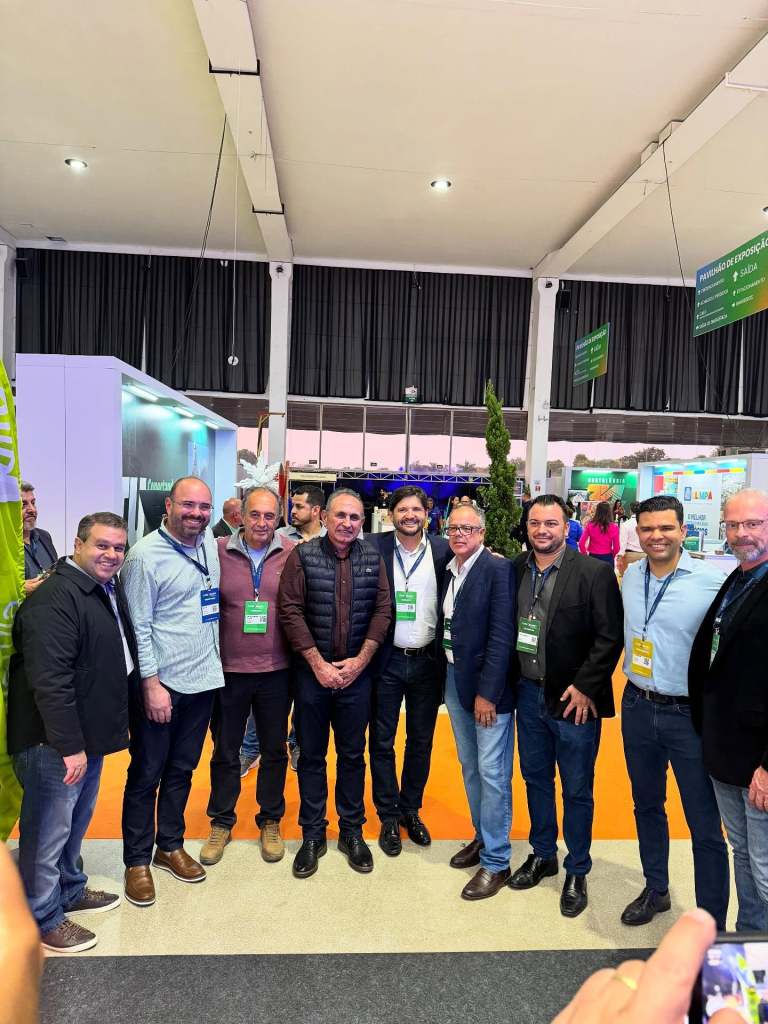 São Carlos marca presença no maior encontro de gestão pública do Brasil, em Holambra