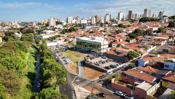 A cidade de São Carlos está concorrendo ao Prêmio Top Destinos Turísticos SP 2025, que chega à sua 7ª edição e reconhece municípios que investem no turismo como gerador de riquezas. A cidade de São Carlos está concorrendo ao Prêmio Top Destinos Turísticos SP 2025, que chega à sua 7ª edição e reconhece municípios que investem no turismo como gerador de riquezas.