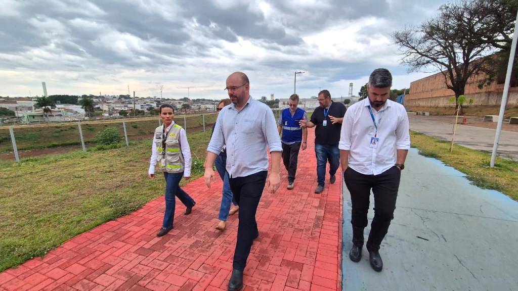 Piscinões de São Carlos avançam: Estado e Município discutem obras que somam mais de R$ 400 milhões