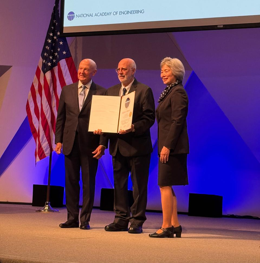 Professor Vanderlei Bagnato é o novo membro da Academia Nacional de Engenharia dos EUA (NAE)