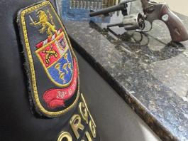 Homem é preso por posse irregular de arma de fogo em Dourado