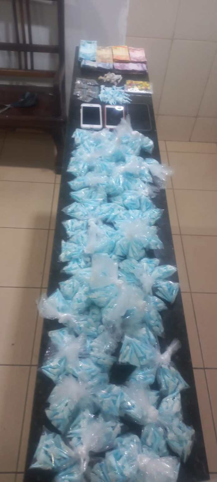 Drogas apreendidas no CDHU Drogas apreendidas no CDHU