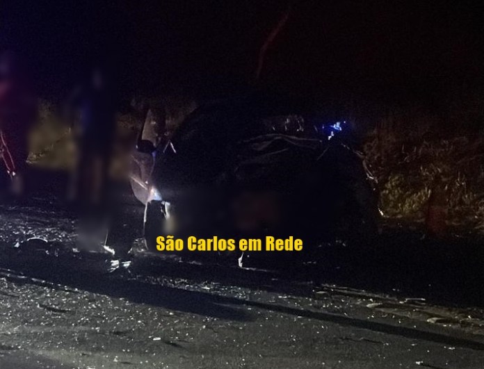 Acidente gravíssimo na SP-215 deixa dois mortos e três feridos em Ribeirão Bonito Acidente gravíssimo na SP-215 deixa dois mortos e três feridos em Ribeirão Bonito