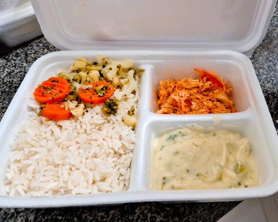 As Unidades de Pronto Atendimento (UPAS) de São Carlos, embora não sejam unidades de internação, garantem todos os cuidados necessários aos pacientes que aguardam transferência para hospitais por meio da CROSS (Central de Regulação de Ofertas de Serviços de Saúde)