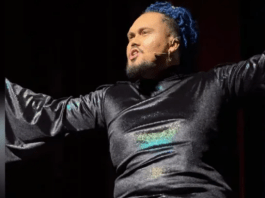 Ator de 25 anos morre após passar mal durante apresentação teatral