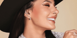 Ana Castela revela seus produtos de maquiagem favoritos