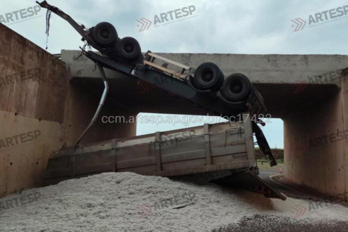 ce660a3c144921cdb2769d9cfc558fcf