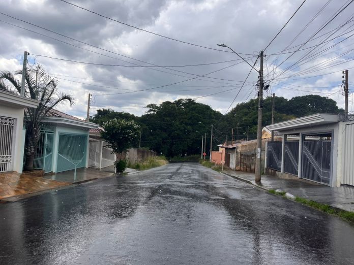 Chuva abençoada em São Carlos para alivar o calor