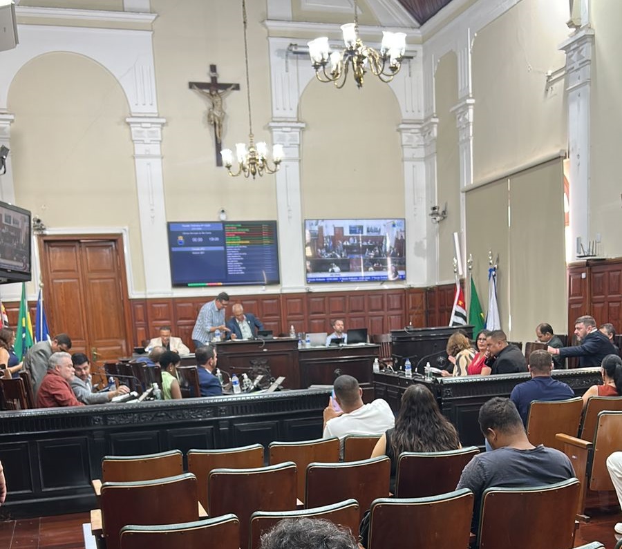 Aprovado projeto para limpeza urbana e tapa-buracos