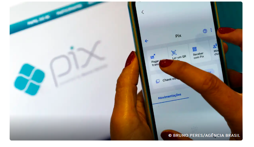 Receita Federal volta a negar taxação do Pix e alerta para golpes