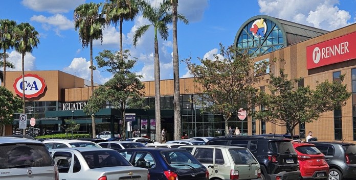 Shopping Iguatemi São Carlos promove Liquidação de Verão com descontos de até 70%