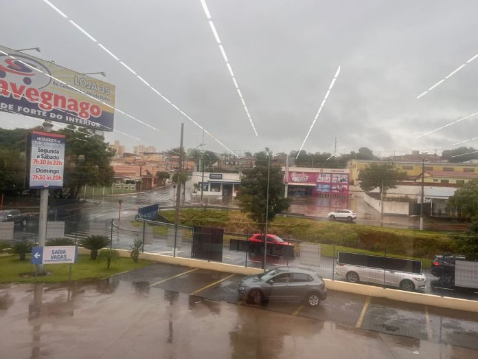 Saiba o que é a Zona de Convergência e por que ela provoca chuva em São Carlos nesta quinta