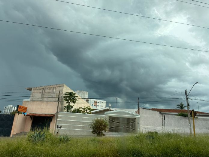 Defesa Civil avisa: Fevereiro será tão chuvoso quanto janeiro; 1º Mês de 2026 bateu recorde