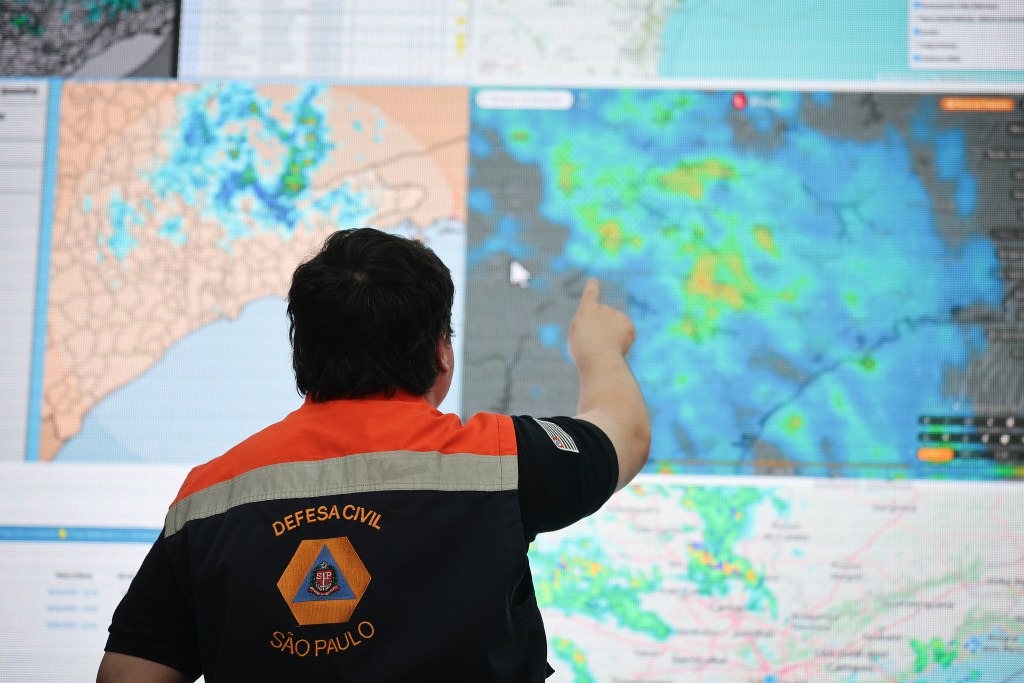 Defesa Civil emite, pela primeira vez, alerta extremo via Cell BroadcastDefesa Civil emite, pela primeira vez, alerta extremo via Cell Broadcast