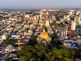 Empregos com carteira assinada cresceram em São Carlos ano de 2025