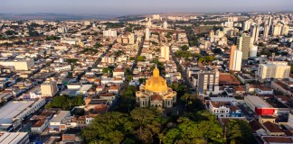 Empregos com carteira assinada cresceram em São Carlos ano de 2025