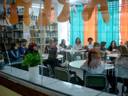 A rede estadual de São Paulo dá início ao novo ano letivo mais próxima de alcançar a meta de 90% dos estudantes do 2º ano do Ensino Fundamental alfabetizados aos sete anos de idade.