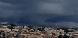 Chuva persiste por mais alguns dias, mas friozinho se aproxima de São Carlos Chuva permanece, mas friozinho vai chegando