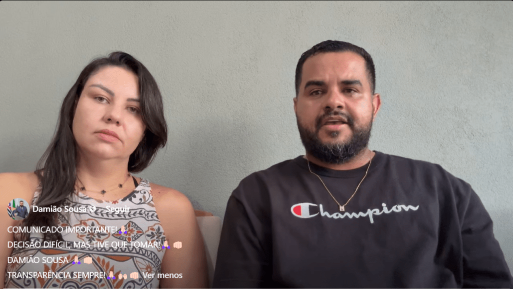 Damião Sousa renunciou ao cargo; Ele fez pronunciamento ao lado da esposa Danielle Inocêncio