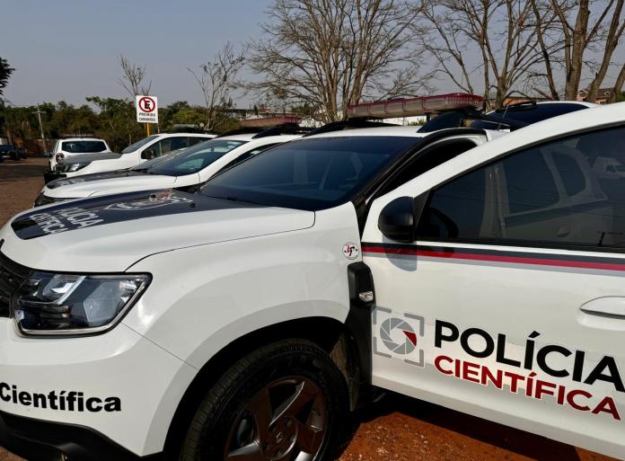 Feminicídio e suicídio: Polícia Científica foi ao local Feminicídio e suicídio: Polícia Científica foi ao local