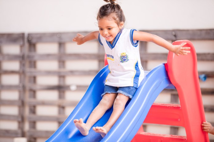 Projeto férias começa com atividades em todas as escolas da rede