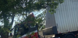 Departamento de trânsito informa: fluxo de veículos complicado na região do cemitério