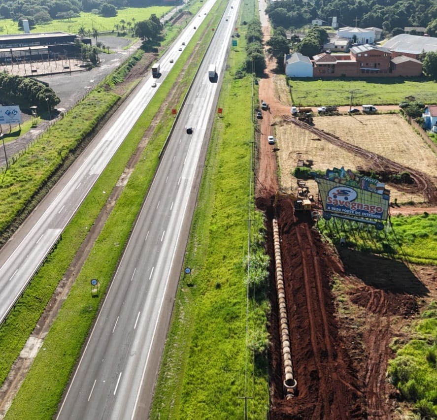 Obras na avenida Humberto Morasco