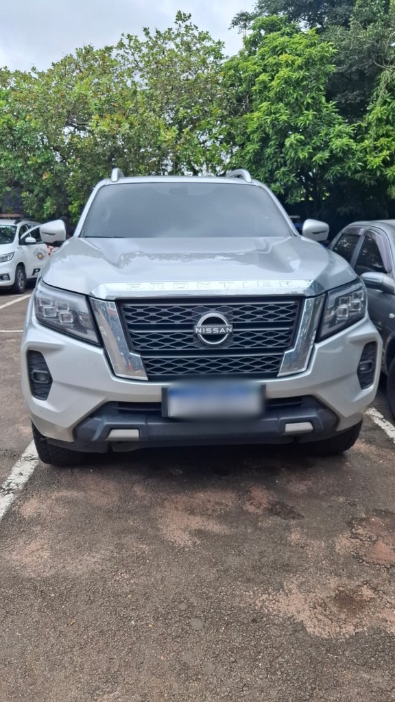 Polícia Militar recupera caminhonete furtada