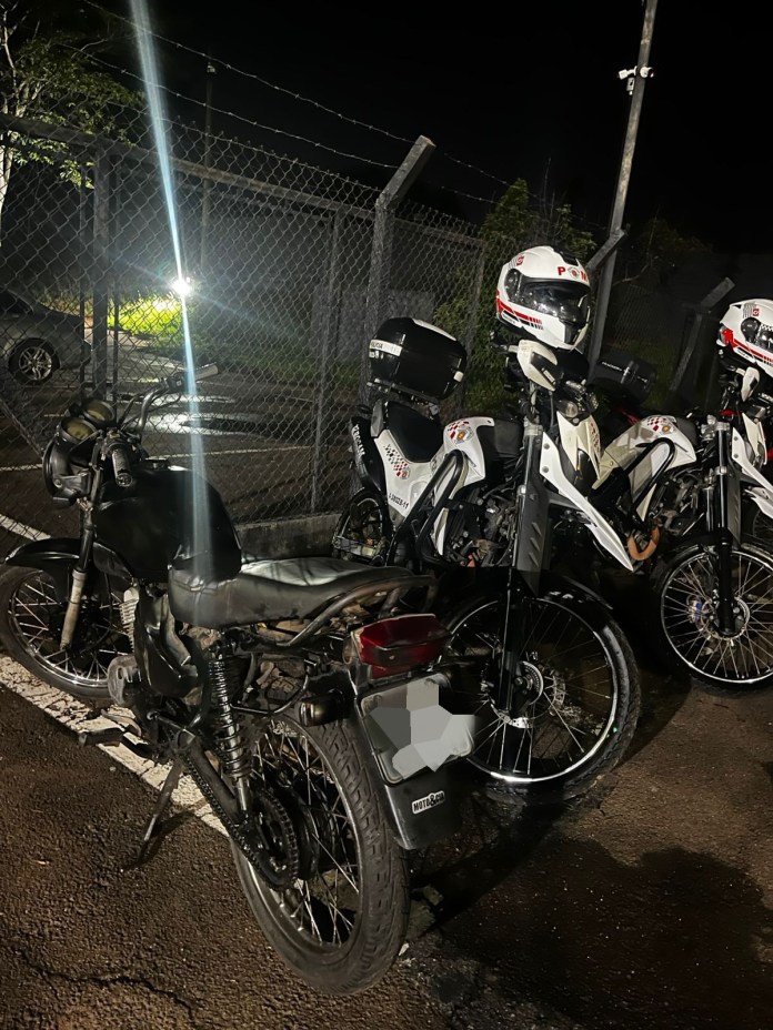 Força Tática prende homem por adulteração de sinais identificadores de motocicleta no Cidade Aracy II Força Tática prende homem por adulteração de sinais identificadores de motocicleta no Cidade Aracy II