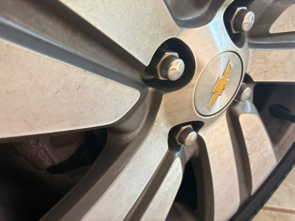 Idosa misteriosa surge na madrugada e assombra motorista de aplicativo em São Carlos