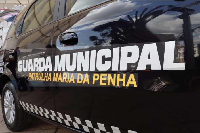 Violência em São Carlos: homem agride a própria mãe