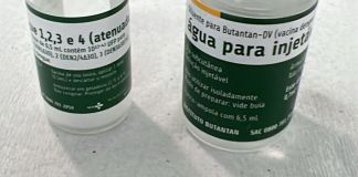 São Carlos começa a vacinar profissionais de saúde contra a dengue Vacina contra a dengue