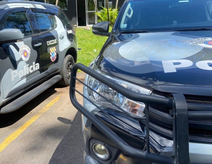 Mulher é mantida refém por ex durante 7 horas e esfaqueada