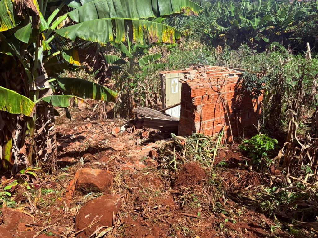 Barracos foram retirados