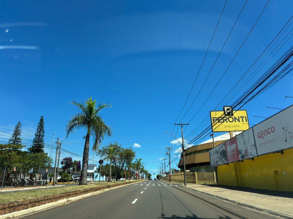 Ginásio Milton Olaio Filho: abordagens em sequência