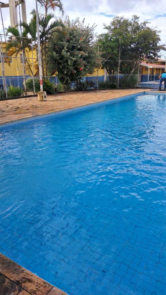 O secretário municipal de Educação, Roselei Françoso, esteve no Centro Municipal de Educação Infantil (CEMEI) Carmelita Rocha Ramalho, na Vila Prado, para avaliar as condições da unidade e determinar providências imediatas de limpeza e manutenção.