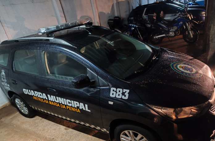 Homem é preso após descumprir medida protetiva e ameaçar ex-companheira em São Carlos