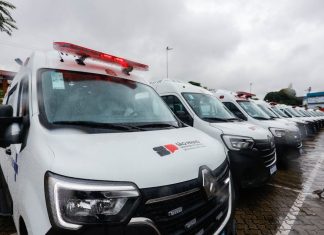 Van do Governo do Estado