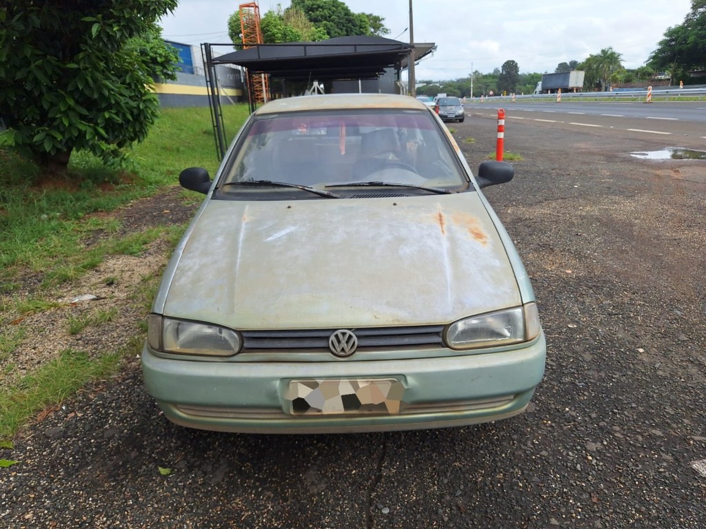 Veículo furtado foi recuperado