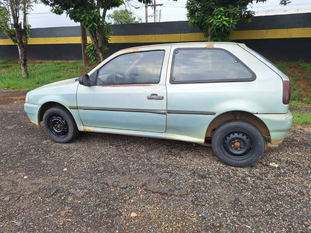 Veículo furtado foi recuperado