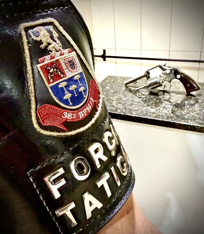 PM apreende arma em São Carlos PM apreende arma em São Carlos