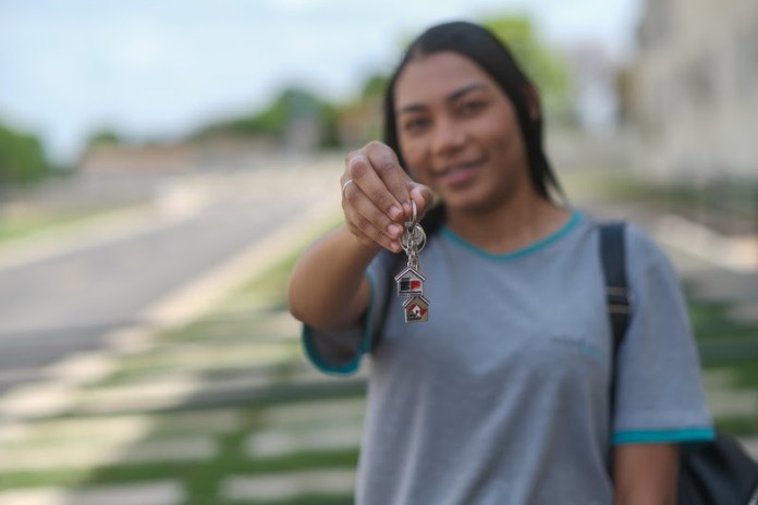 oferece mais de 500 novas cartas de crédito, concedidas a fundo perdido, em seis regiões do Estado oferece mais de 500 novas cartas de crédito, concedidas a fundo perdido, em seis regiões do Estado